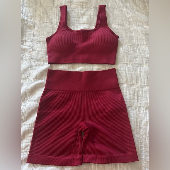 Amazon Essentials Red Ribbed Two-Piece Set - Picture 1 of 4